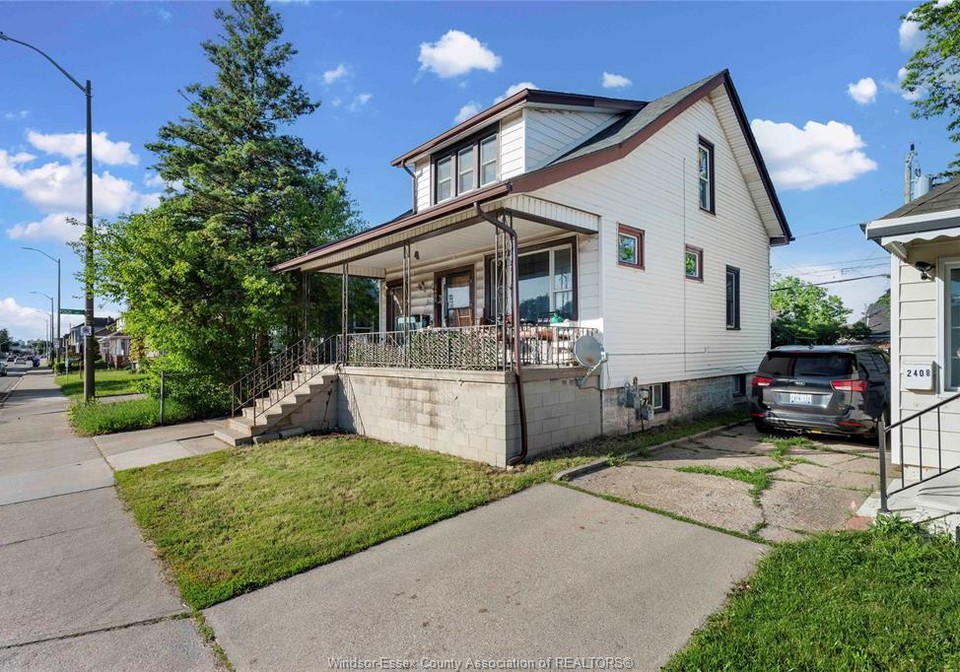 2404-howard-avenue-windsor-ontario-26021962