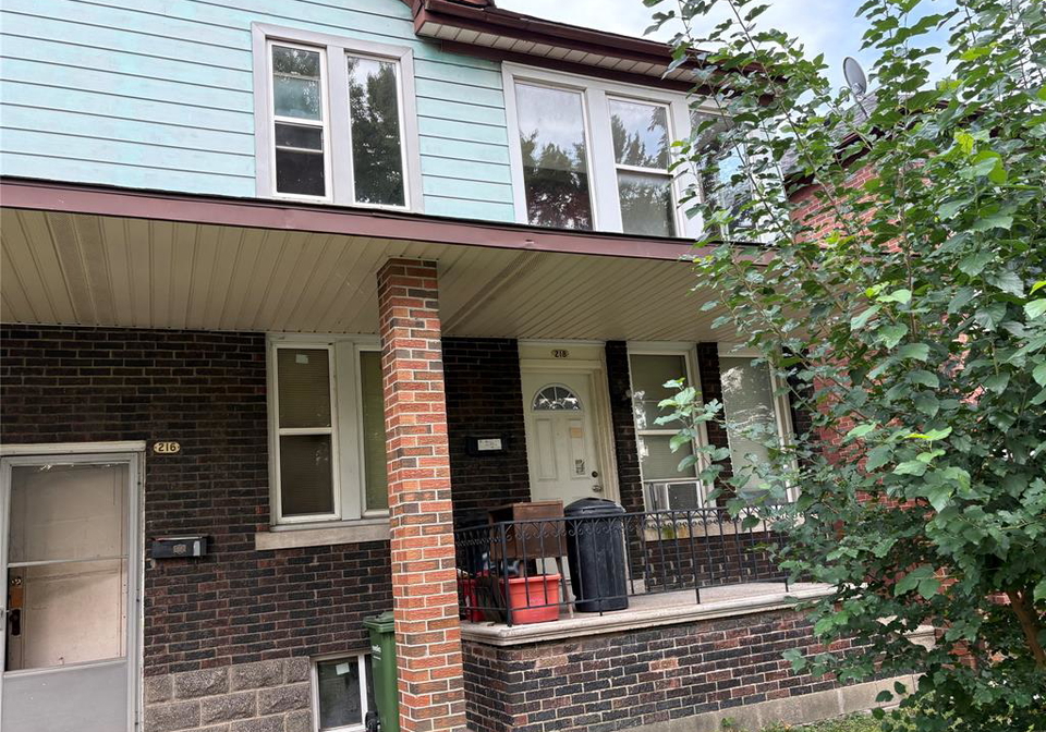 216-cameron-avenue-windsor-ontario-26021967