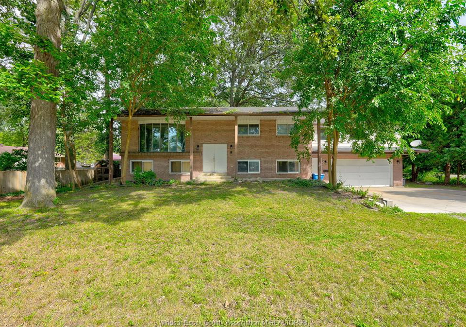 725-maple-avenue-lasalle-ontario-26021968