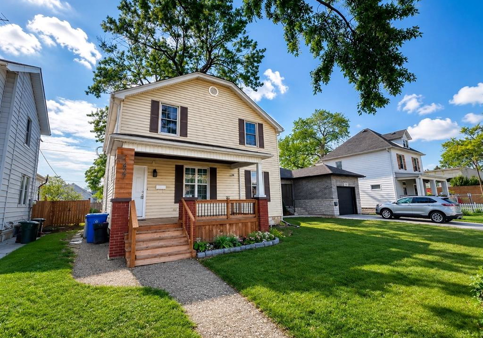 427-cameron-windsor-ontario-26021979