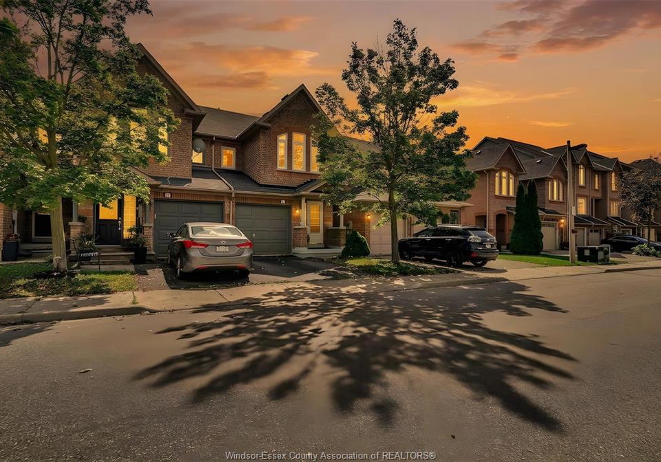 35-tania-crescent-vaughan-ontario-26021985