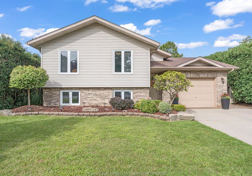 3-carter-avenue-leamington-ontario-26022013