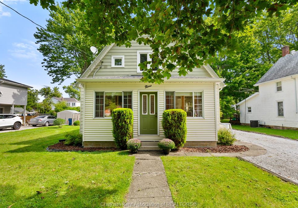 9-carlyle-street-tilbury-ontario-26022019