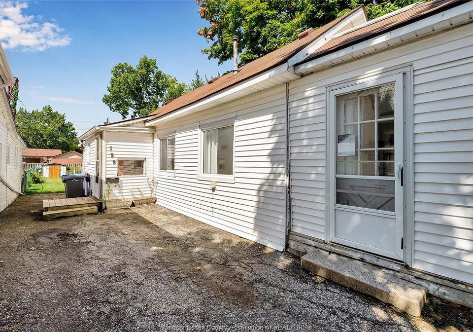 198-brock-amherstburg-ontario-26022021