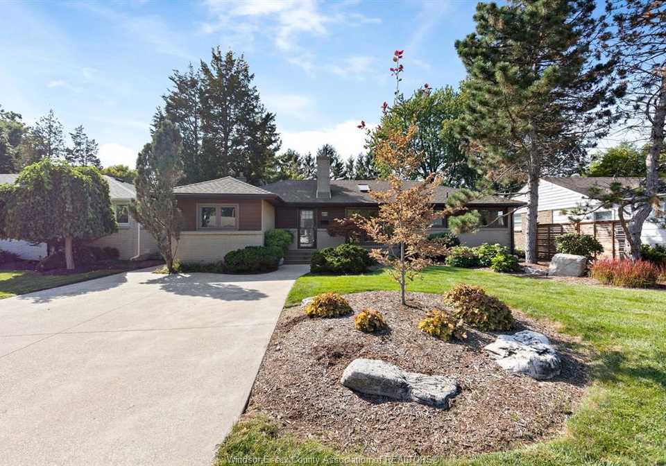345-grace-road-tecumseh-ontario-26022061