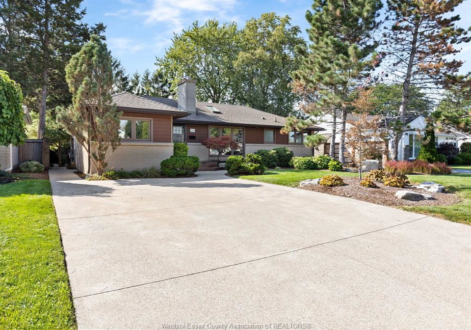 345-grace-road-tecumseh-ontario-26022061