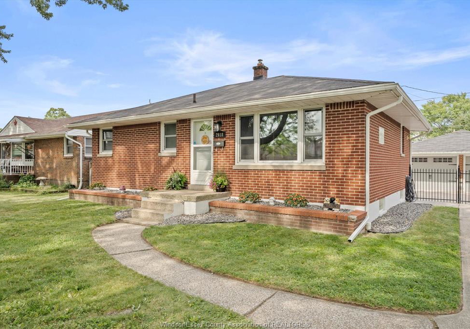2618-askin-avenue-windsor-ontario-26022079