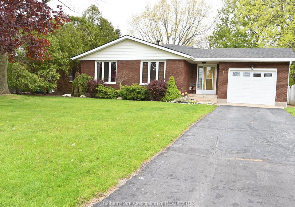 5-bernard-avenue-east-ridgetown-ontario-26022096