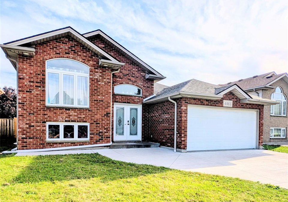 4465-spago-crescent-windsor-ontario-26022103
