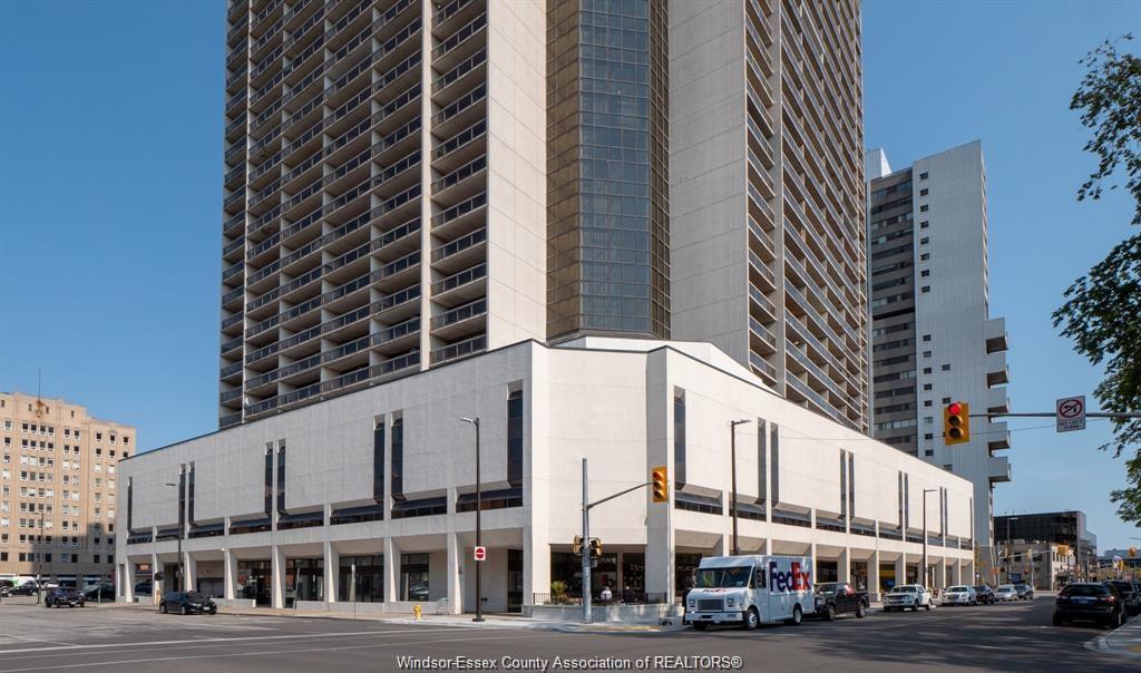 150-park-street-west-windsor-ontario-26022107