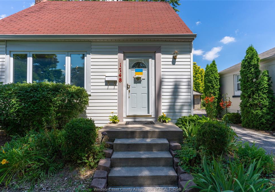1748-kildare-road-windsor-ontario-26022121