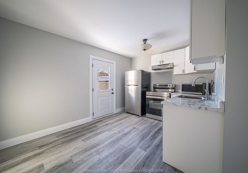 1748-kildare-road-windsor-ontario-26022121