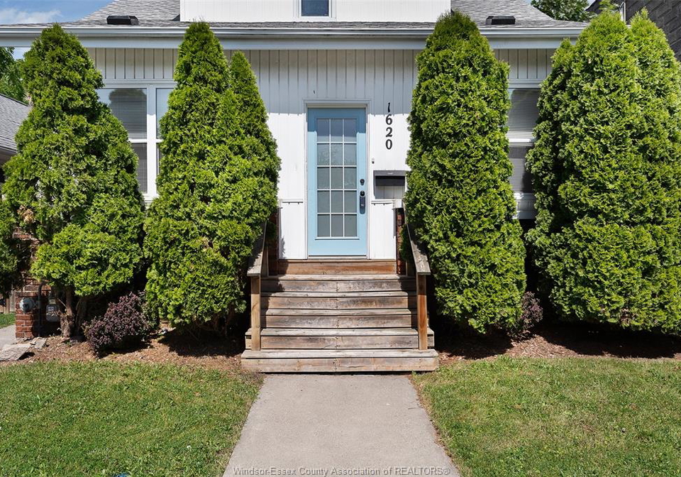 1620-drouillard-windsor-ontario-26022124