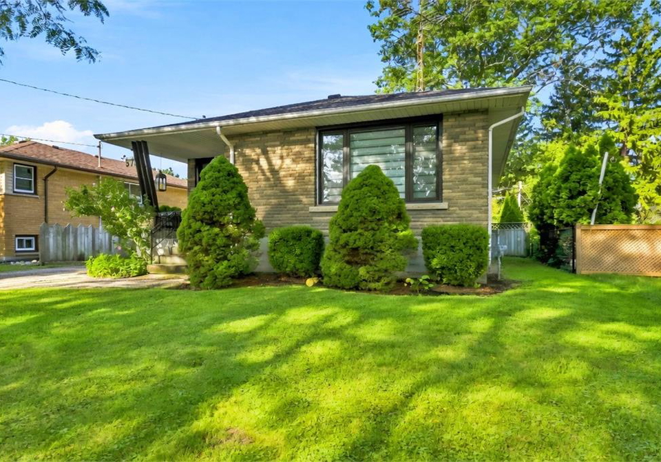57-vimy-crescent-sarnia-ontario-26022144
