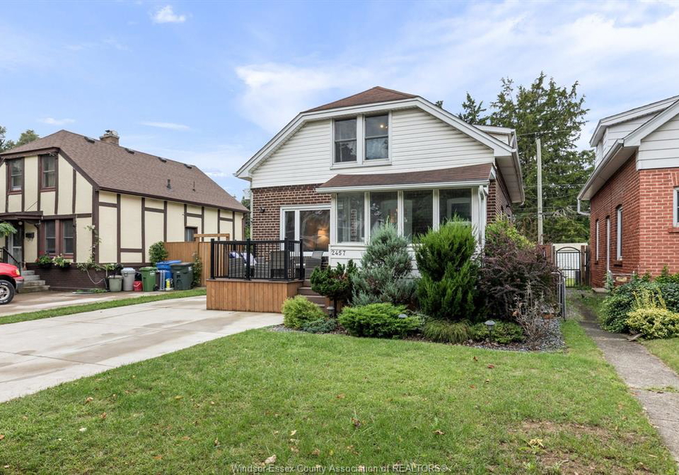 2457-turner-windsor-ontario-26022150