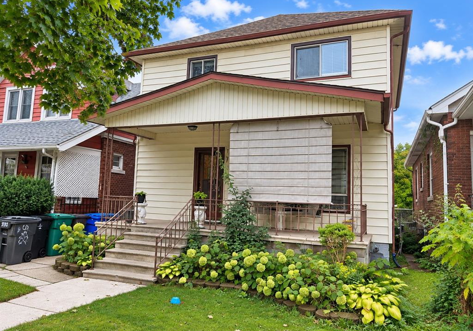 972-bruce-windsor-ontario-26022160