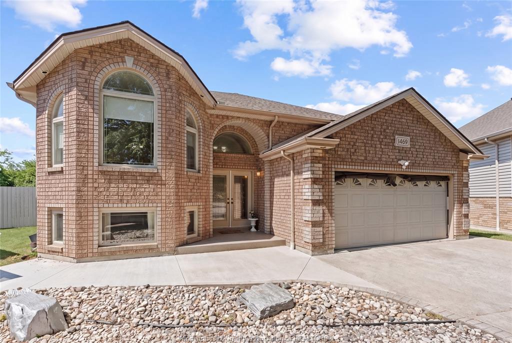 1469-meridian-street-windsor-ontario-26022190