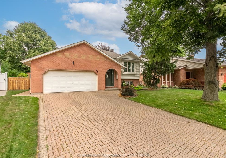 36-plantation-place-chatham-ontario-26022218