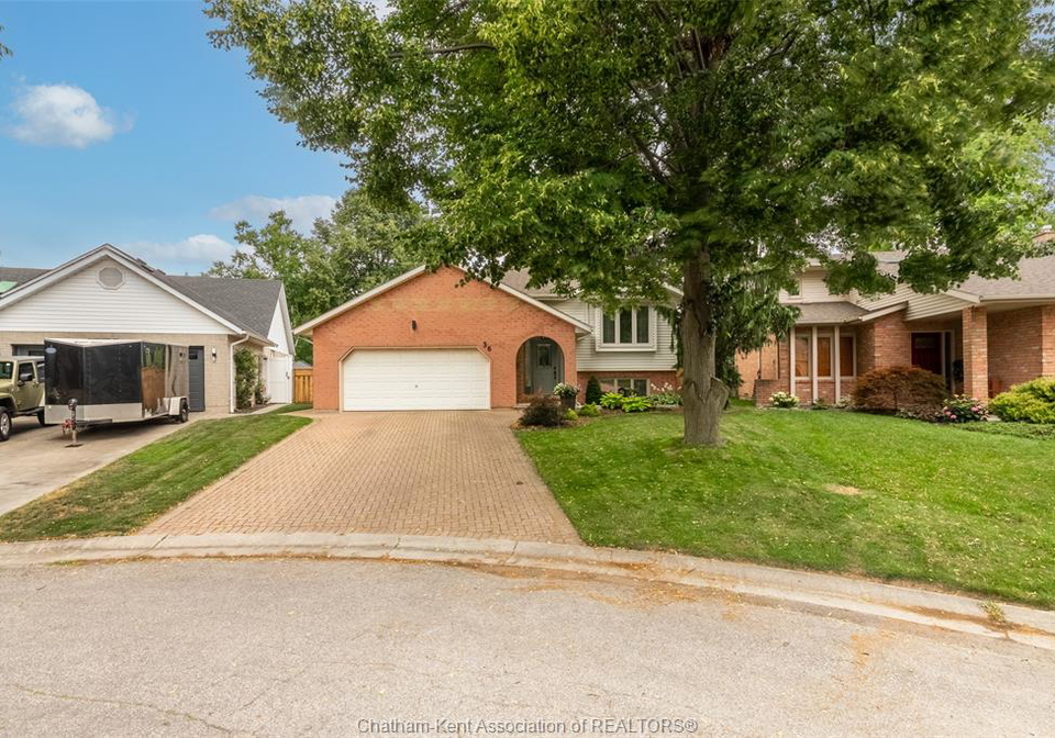 36-plantation-place-chatham-ontario-26022218