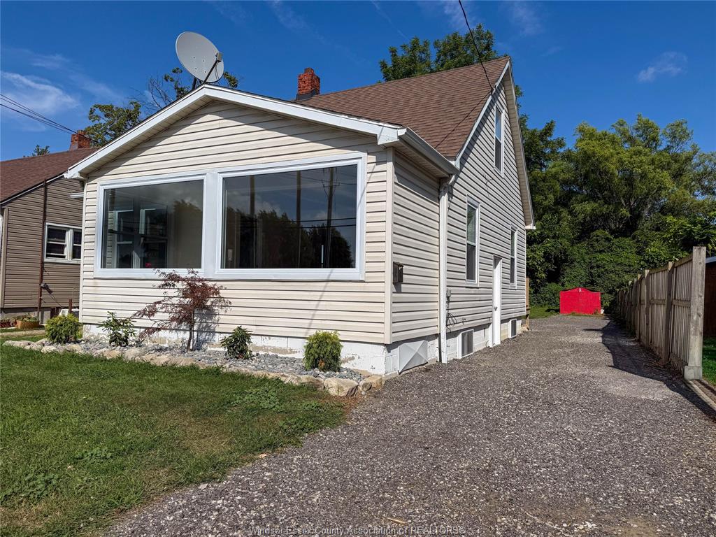 212-erie-street-north-leamington-ontario-26022221