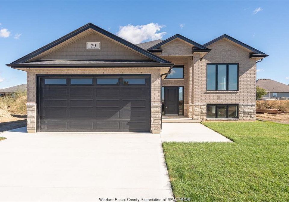 51-fenceline-drive-chatham-ontario-26022237