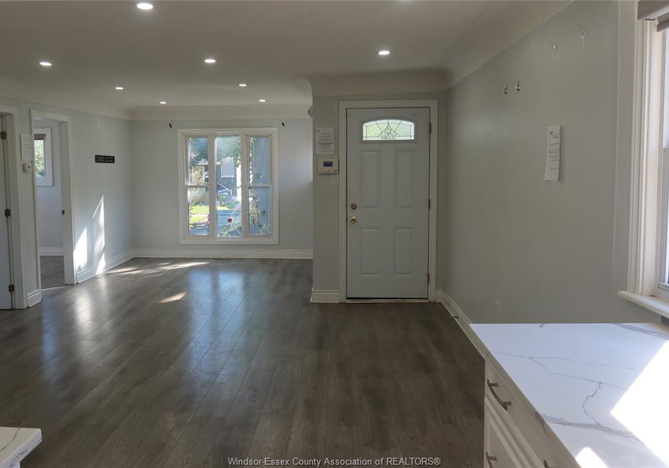 1839-westcott-road-windsor-ontario-26022244