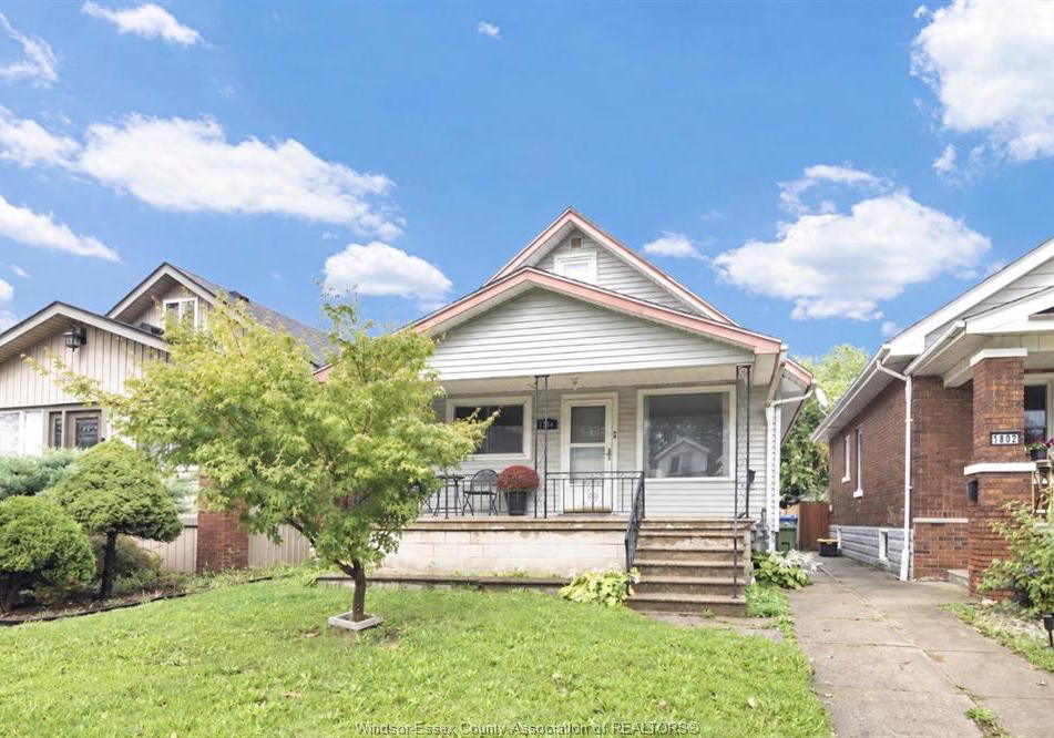 1794-gladstone-windsor-ontario-26022246