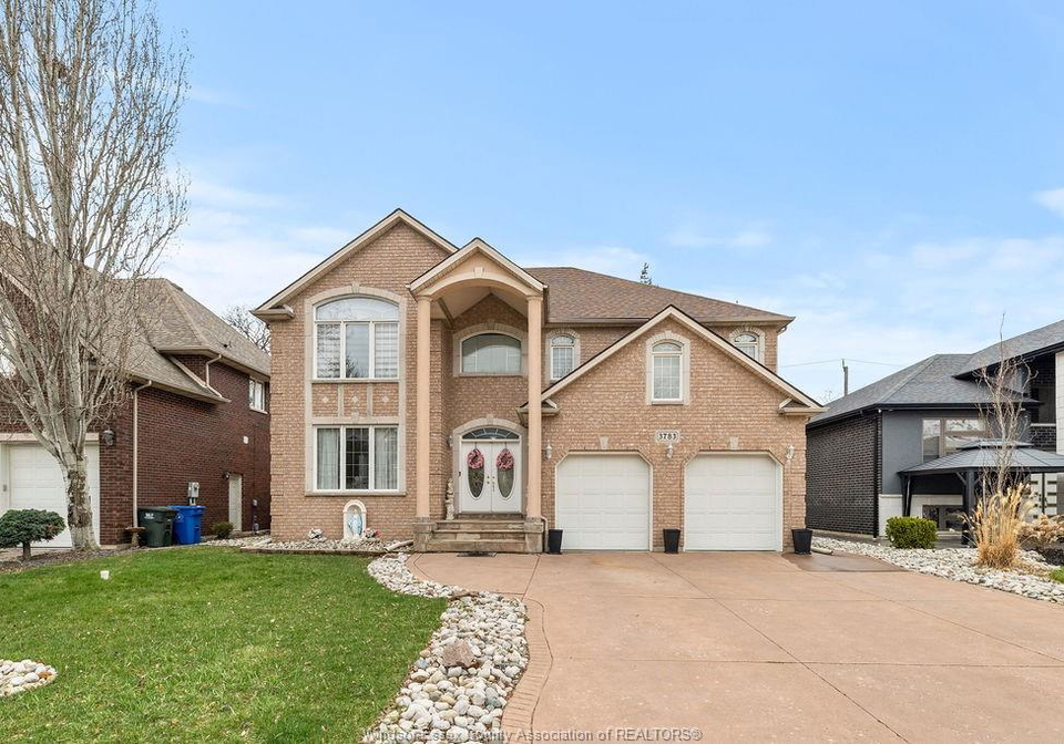 3783-inglewood-windsor-ontario-26022247