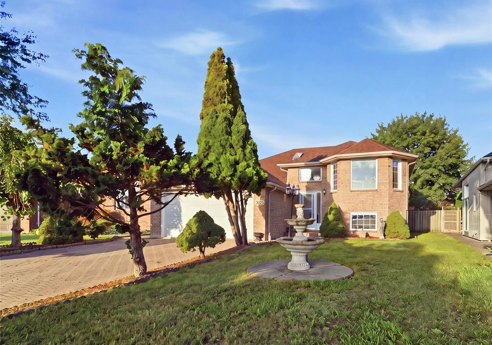 3025-kenilworth-windsor-ontario-26022248