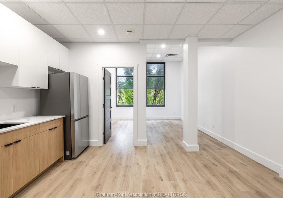 138-king-street-west-chatham-ontario-26022255