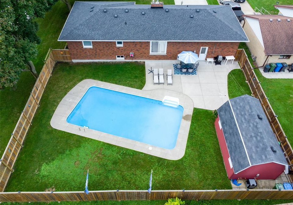 681-centennial-street-plympton-wyoming-ontario-26022274