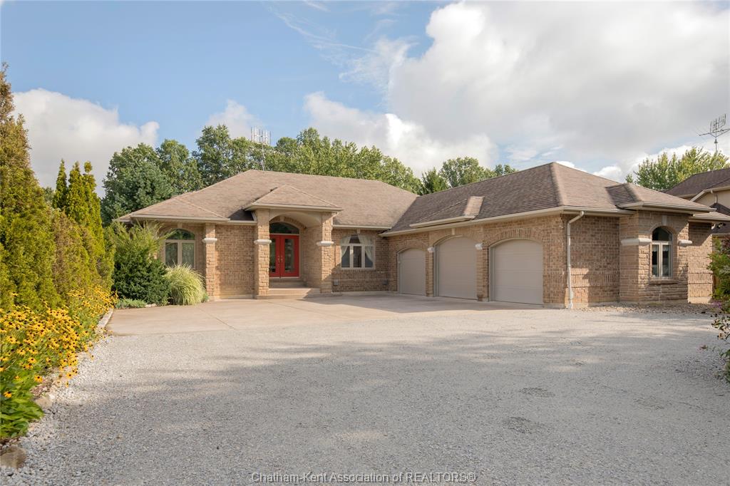 2958-county-road-20-harrow-ontario-26022276