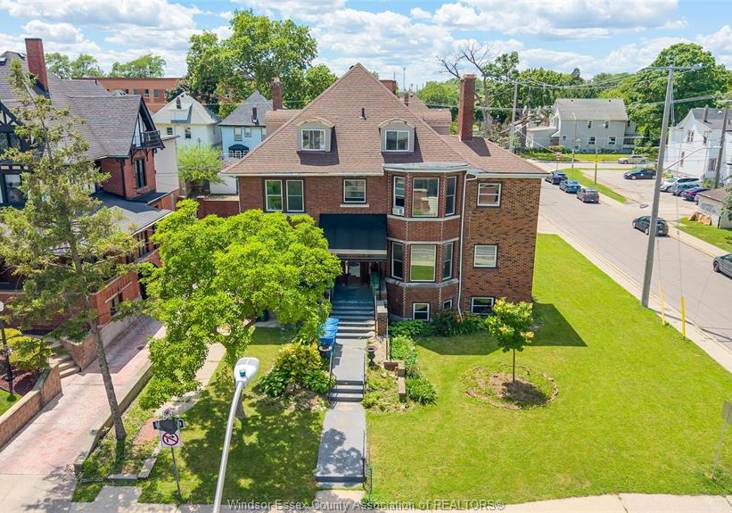 801-victoria-avenue-windsor-ontario-26022289