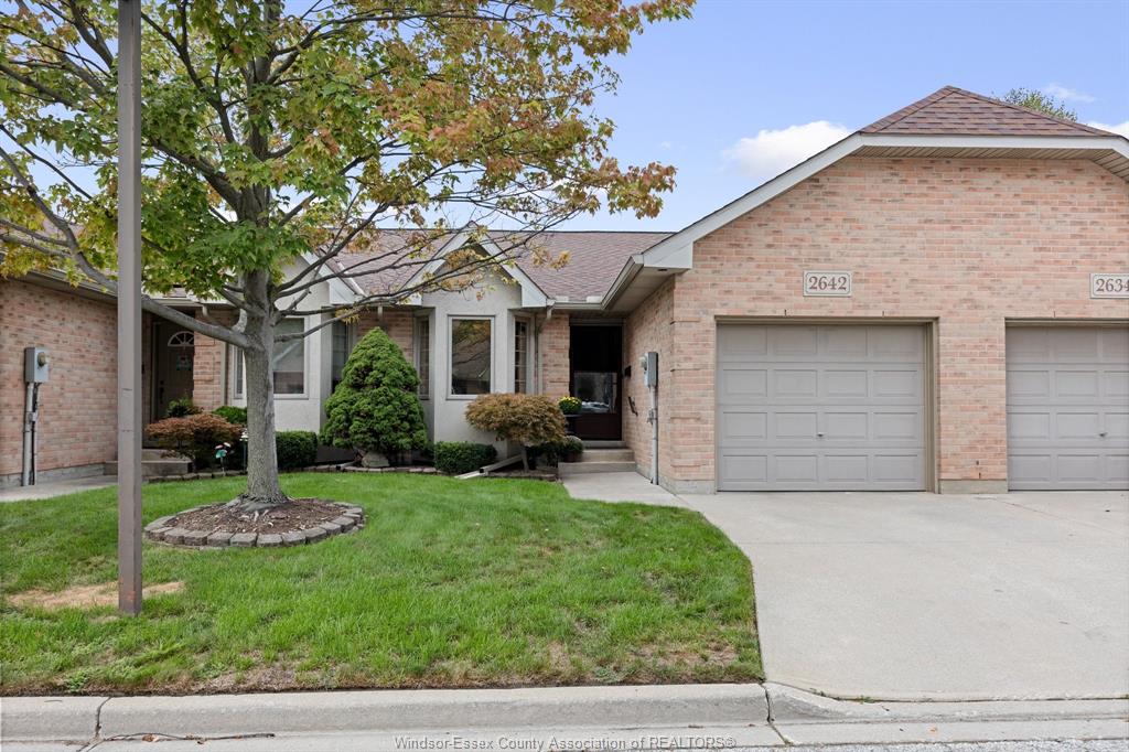 2642-norfolk-pines-crescent-windsor-ontario-26022292