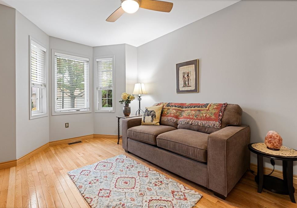 2642-norfolk-pines-crescent-windsor-ontario-26022292