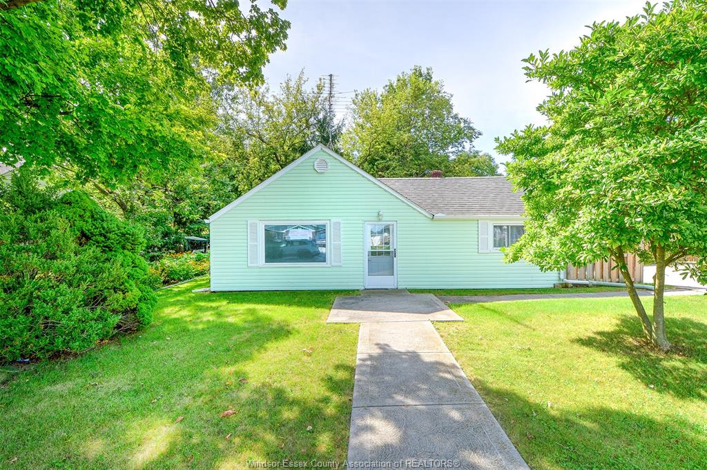 233-centre-street-east-harrow-ontario-26022293