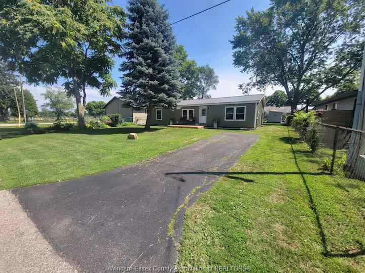 25-draper-colchester-ontario-26022297