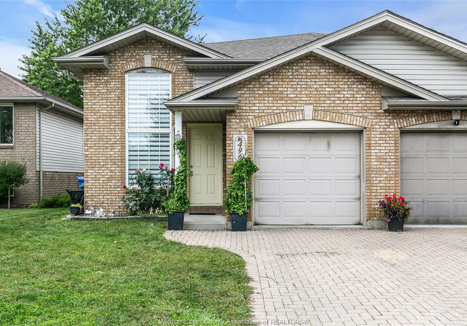 496-merrill-avenue-lasalle-ontario-26022298