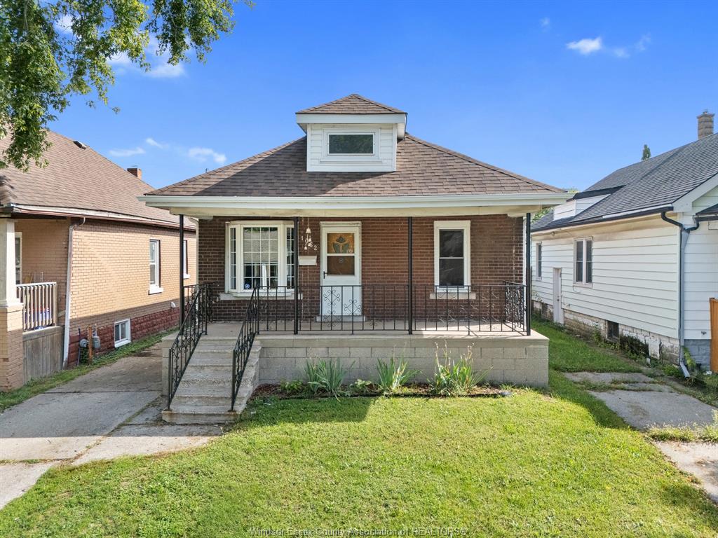 1052-felix-avenue-windsor-ontario-26022300