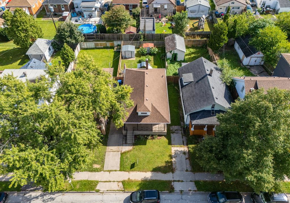 1052-felix-avenue-windsor-ontario-26022300