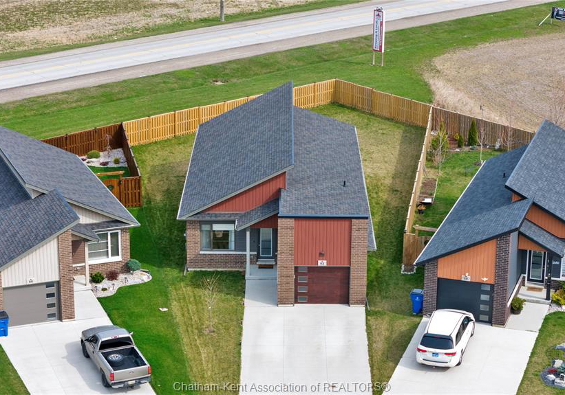 62-moonstone-crescent-chatham-ontario-26022310