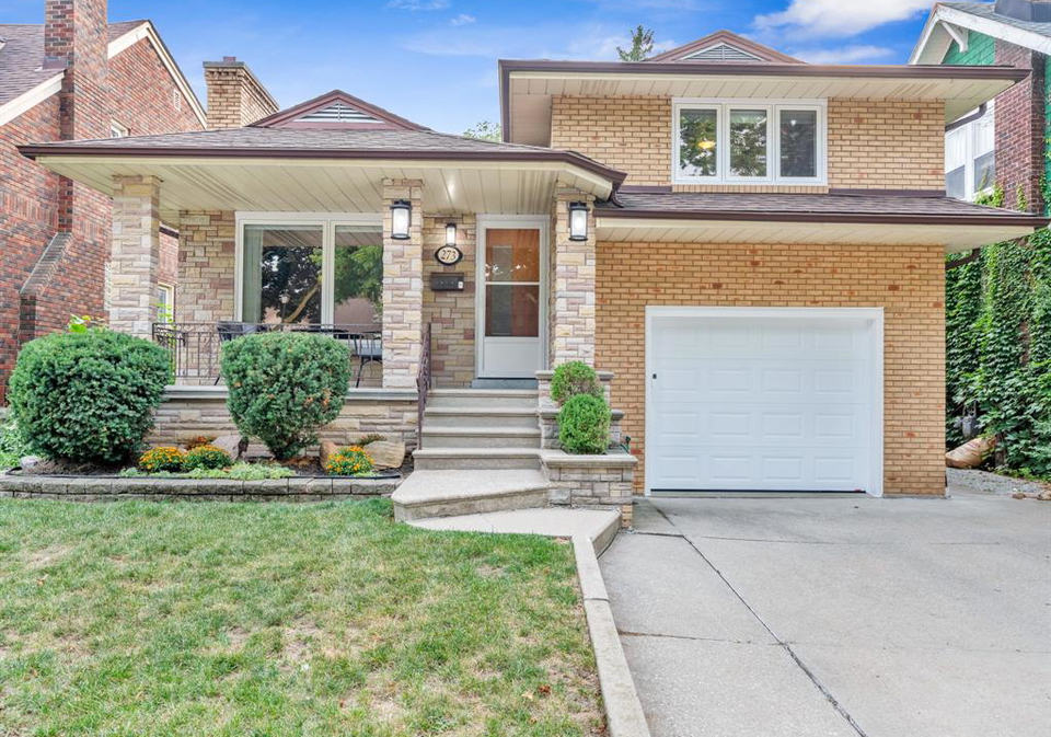 273-villaire-windsor-ontario-26022312