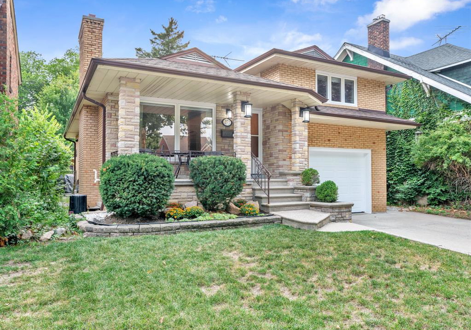 273-villaire-windsor-ontario-26022312