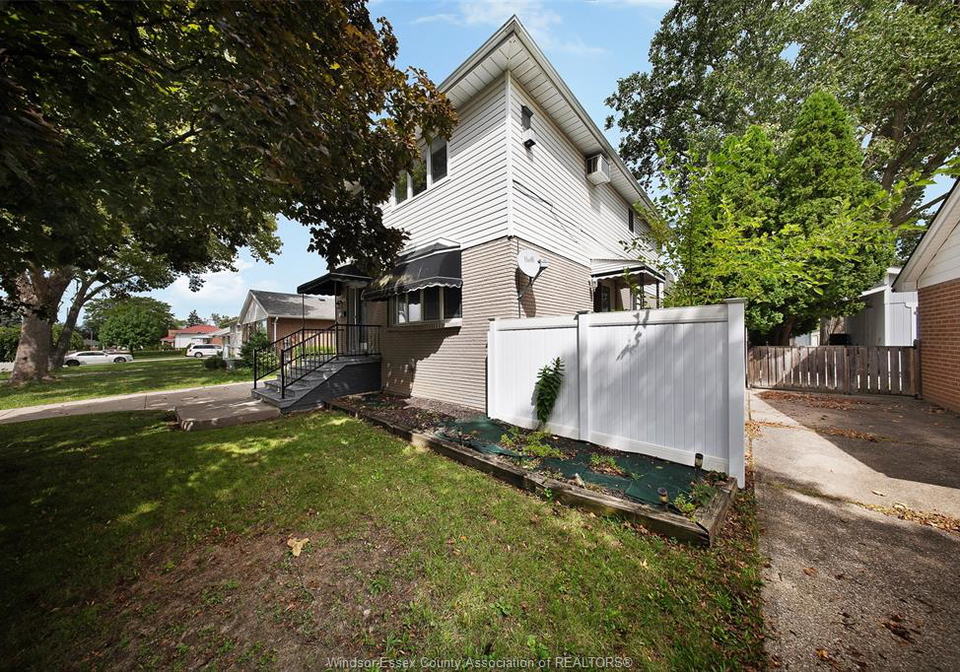 3138-hartley-drive-windsor-ontario-26022322