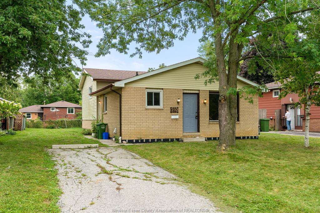 292-kelly-street-essex-ontario-26022323