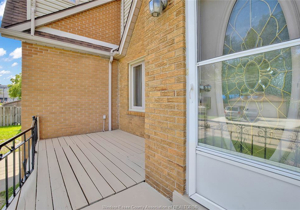 2397-chandler-windsor-ontario-26022338