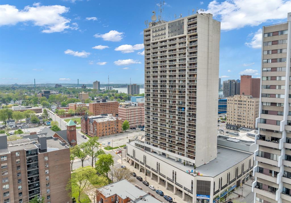150-park-street-west-windsor-ontario-26022347