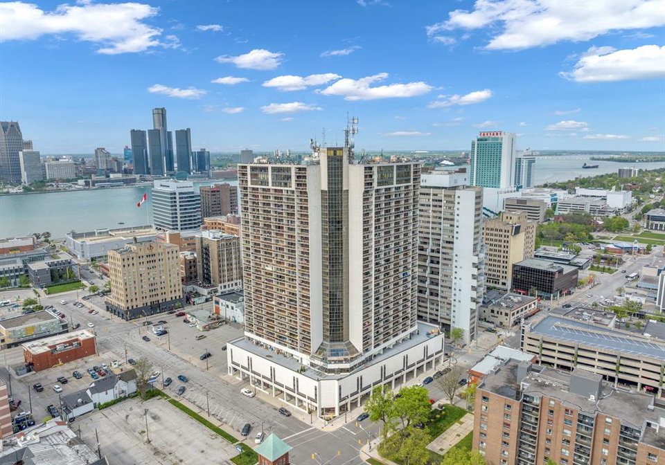 150-park-street-west-windsor-ontario-26022347