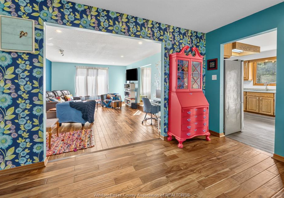 1748-hebert-street-tecumseh-ontario-26022376