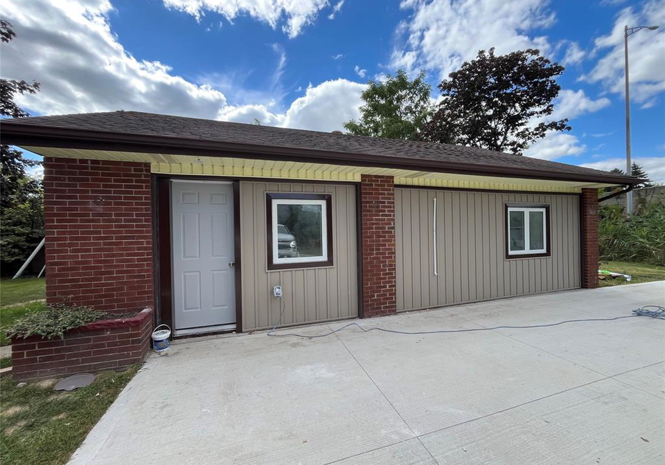 2505-askin-windsor-ontario-26022385